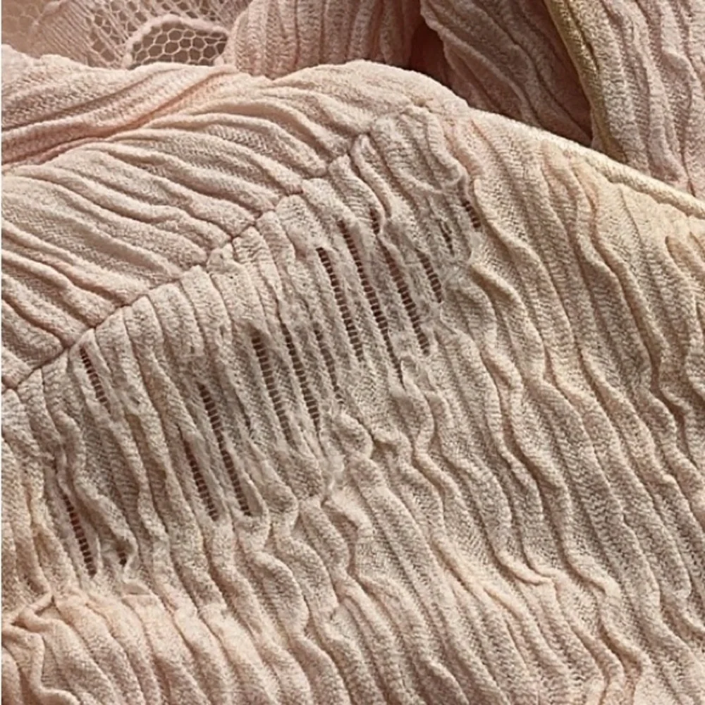 Vintage 80’s Elegant Pink Lace women’s Dress size 16 Lacey puffy sleeves (A-84) - Picture 10 of 10